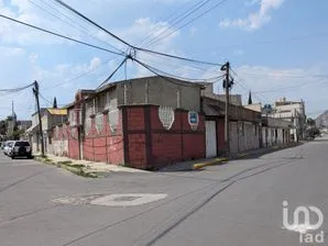 NEX-175027 - Casa en Venta, con 3 recamaras, con 3 baños, con 320 m2 de construcción en Tres Marías, CP 56604, México.