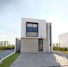 NEX-233580 - Casa en Venta, con 4 recamaras, con 3 baños, con 123 m2 de construcción en Viñedos River, CP 20355, Aguascalientes.